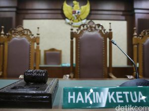Jokowi Beri Tunjangan buat Hakim Ad Hoc Pengadilan HAM, Ini Rinciannya Jokowi Beri Tunjangan buat Hakim Ad Hoc Pengadilan HAM, Ini Rinciannya