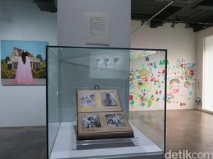 Demi Pameran Tunggal Rumah, Anton Ismael Riset ke Kawasan Lima Gunung