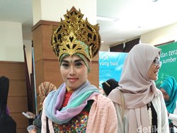 Audisi Sunsilk Hijab Hunt Bandung, Rini Tampil Maksimal dengan Kostum Jaipong