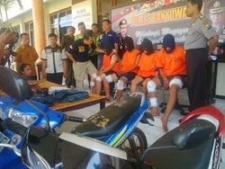 Empat Pelaku Spesialis Pecah Kaca Didor