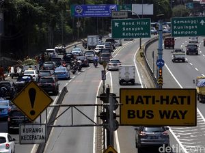 Kemenperin: Jalanan Macet Tidak Ada Hubungannya dengan Industri Mobil