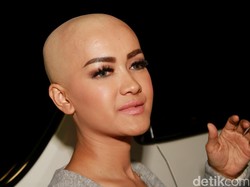 Alasan Julia Perez Tunda Bicara Soal Gaston