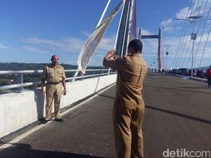 Jika Sudah Terpasang Rambu, Jembatan Merah Putih Dilarang untuk Selfie
