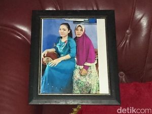Keluarga Tunggu Penjelasan Panitia Soal Kobra dan Barang Irma yang Tak Kembali Keluarga Tunggu Penjelasan Panitia Soal Kobra dan Barang Irma yang Tak Kembali