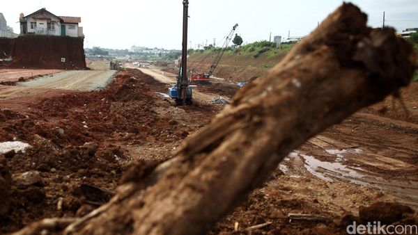 Mushola Tegak Berdiri di Tengah Proyek Tol