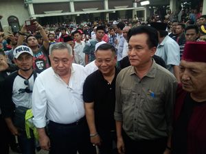 Yusril Tantang Ahok Tunjukkan Bukti Kepemilikan Kampung Luar Batang