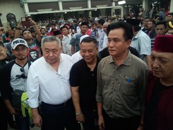 Yusril Tantang Ahok Tunjukkan Bukti Kepemilikan Kampung Luar Batang