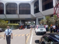 Paket Mencurigakan di Pertamina Masih Diperiksa Gegana