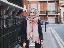 Cara Berhijab yang Cocok untuk 4 Tipe Wajah Menurut Dina Toki-O