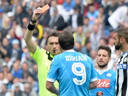 Napoli Akan Banding Hukuman Higuain