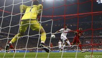 Vidal menjadi pencetak gol satu-satunya di pertandingan ini yang terlahir di menit kedua.REUTERS/Michael Dalder.