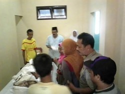 Petani ini Dibacok Orang Tak Dikenal Hingga Tewas di Depan Istrinya