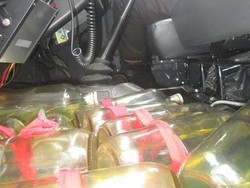 Polisi Sita 10 Botol Bom Molotov Saat Eksekusi Rumah di Pamekasan