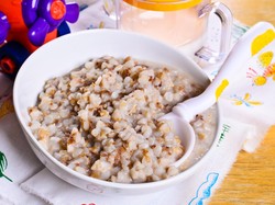 Tak Boleh Sama Sekali Pakai Gula dan Garam di MPASI? Ini Kata Dokter