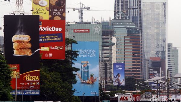 Jakarta Akan Bebas dari Reklame Konvensional