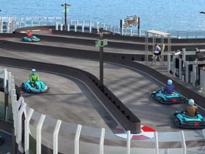 Pertama Kalinya, Adu Balap Mobil di dalam Kapal Pesiar