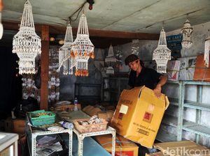 Pedagang Pasar Ikan Luar Batang Mulai Berkemas