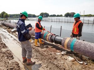 Pembangunan Pipa Gas Trans Kalimantan Butuh Dana hingga Rp 35 T Pembangunan Pipa Gas Trans Kalimantan Butuh Dana hingga Rp 35 T