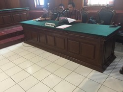 Jaksa Beberkan Bukti Pembelian IPO Bank Jatim Atas Nama La Nyalla