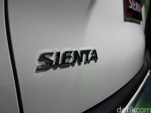 Di Indonesia Loyo, Penjualan Toyota Sienta Buatan Karawang Lebih Oke di Luar Negeri Di Indonesia Loyo, Penjualan Toyota Sienta Buatan Karawang Lebih Oke di Luar Negeri