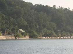 Pantai Hollywood yang Anti Mainstream di Ambon
