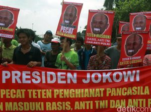 Puluhan Orang Demo Teten Masduki
