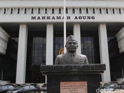 Skandal Suap di MA, Perusahaan Alkes Ajukan PK