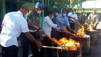 TNI Musnahkan Ganja dan Miras