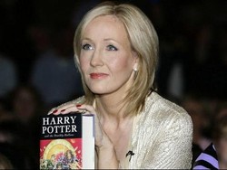 Kursi Penulis Harry Potter Laku Rp 5 Miliar