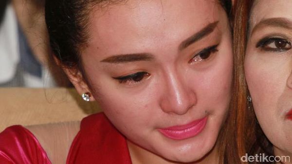 Air Mata Zaskia Gotik