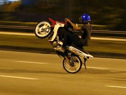 Pak Polisi, Tolong Bubarkan Balap Liar di Dekat Perempatan Ragunan