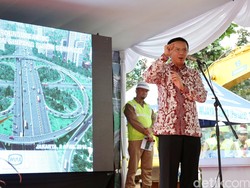 Tentukan Syarat Peninggian Gedung, Ahok: Langit Jakarta Milik Saya