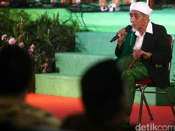 Rapat dengan PPP, PDIP Ingatkan Kedekatan Mbah Moen dengan Mega