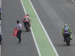 Bautista Tabrak Mekanik, Rossi dan Marquez Usulkan Pembatasan Kecepatan di Pit