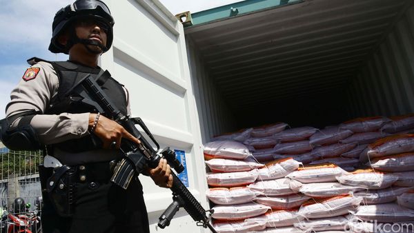 Polisi Gagalkan Penyelundupan Pupuk Ilegal