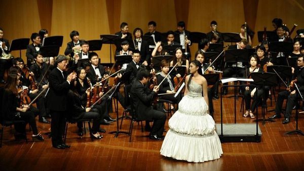 Isyana Sarasvati dari Panggung ke Panggung