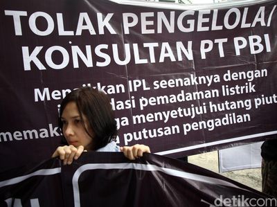 Puluhan Warga Rumah Susun Berdemo di KPK