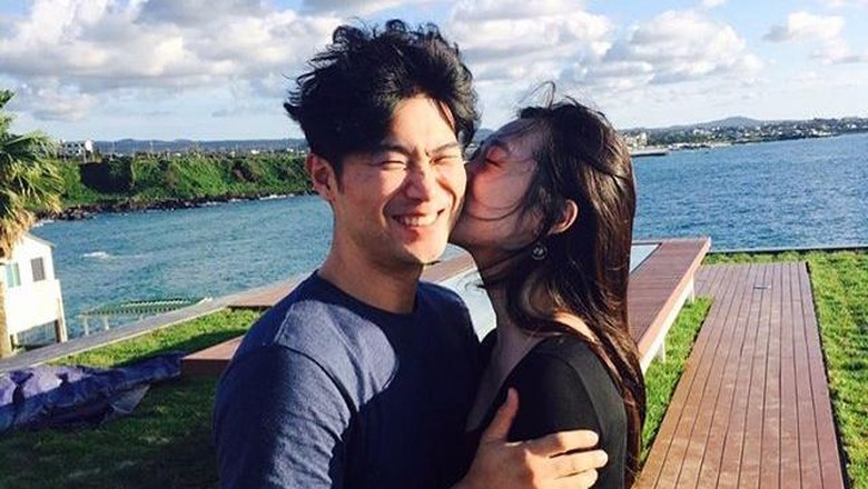 Pasca Putus dari Choiza, Sulli Tampil ke Hadapan Publik