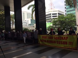 Puluhan Warga Rumah Susun Berdemo, Desak KPK Periksa Pengembang Nakal