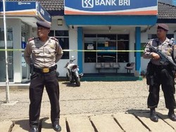 Kantor Bank di Ciamis Dirampok 10-an Pria Bersenjata, Nasabah Sempat Disandera