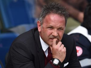 Galliani Tegaskan Milan Masih di Belakang Mihajlovic Galliani Tegaskan Milan Masih di Belakang Mihajlovic