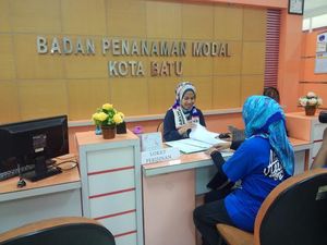 Kesebelasannya Juara Piala Bhayangkara, PNS Batu Kenakan Atribut Arema