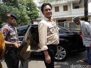 Ahok Klaim Direstui Mega, Yusril: Ada Jokowi di Belakangnya