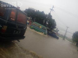 Gedebage Bandung Banjir Lagi, Lalin Macet