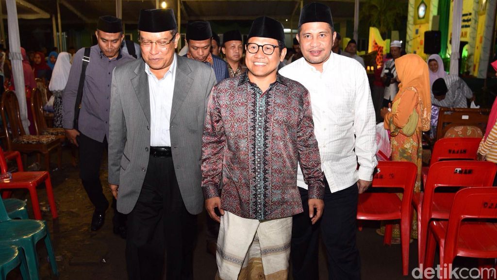 Marwan Jafar Hadiri Haul di Ponpes Jombang Marwan Jafar Hadiri Haul di Ponpes Jombang