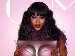 Naomi Campbell Rilis Buku dengan Bentuk Payudaranya Seharga Rp 22 Juta