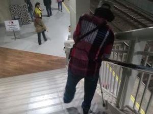 Salut! Meski Penuh Keterbatasan Pak Agus Tetap Kerja Keras Demi Keluarga Salut! Meski Penuh Keterbatasan Pak Agus Tetap Kerja Keras Demi Keluarga