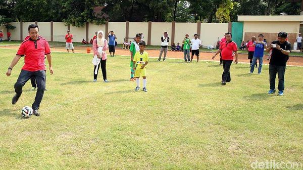 Kemenpora Gelar Turnamen Sepak Bola Usia Muda