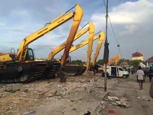 Penertiban Luar Batang Usai, Besok Dilanjutkan Normalisasi Kali Krukut Penertiban Luar Batang Usai, Besok Dilanjutkan Normalisasi Kali Krukut