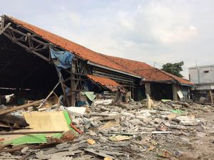 Bangunan Asli Pasar Ikan Luar Batang Tak Diratakan dengan Tanah